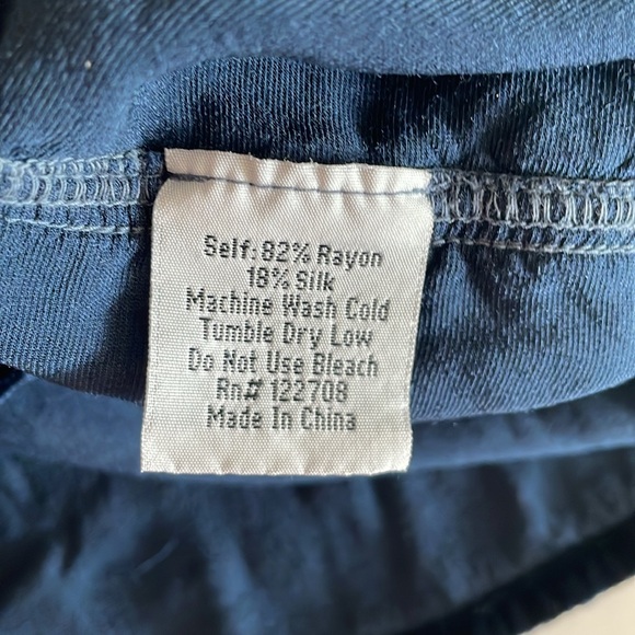 Pete & Greta By Johnny Was Navy Blue Velvet Snap Button Long Sleeve Top size XS - Picture 7 of 7